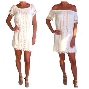 BLUE RAIN WHITE DRESS W LACE DETAIL • Sz S